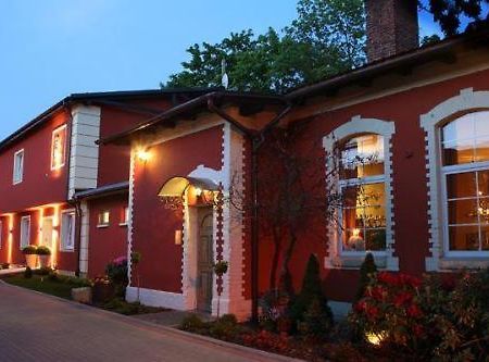 Villa Intryga สวูพสค์ ภายนอก รูปภาพ