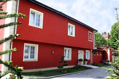 Villa Intryga สวูพสค์ ภายนอก รูปภาพ
